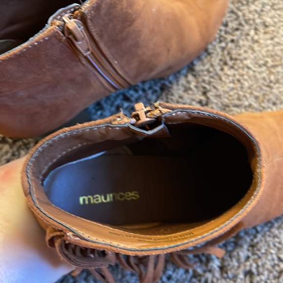 Size 7.5 Women’s Maurice’s Toni Fringe Bootie / Fringe Booties - Picture 9 of 12